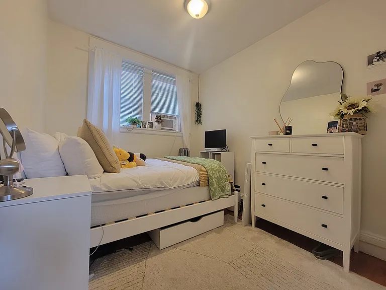 60 Egmont St #3 — Photo 6