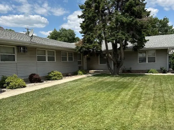 411 Oneida St APT 4, Joliet, IL 60435