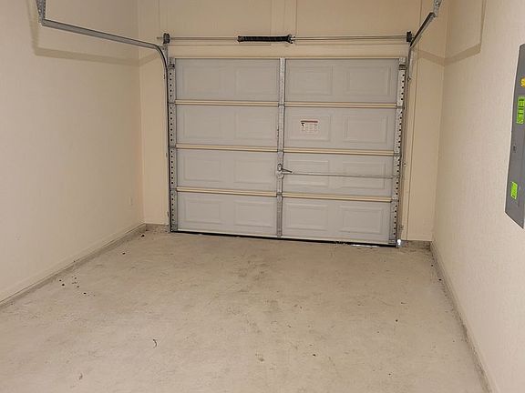 5th image of 504 S Juanita Dr