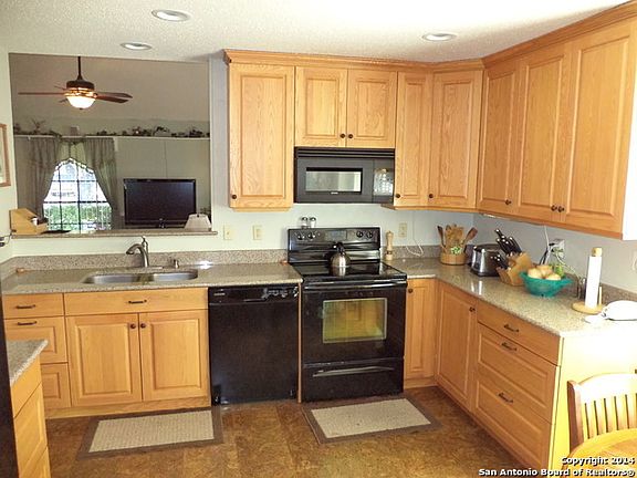 3rd image of 2705 Kline Cir