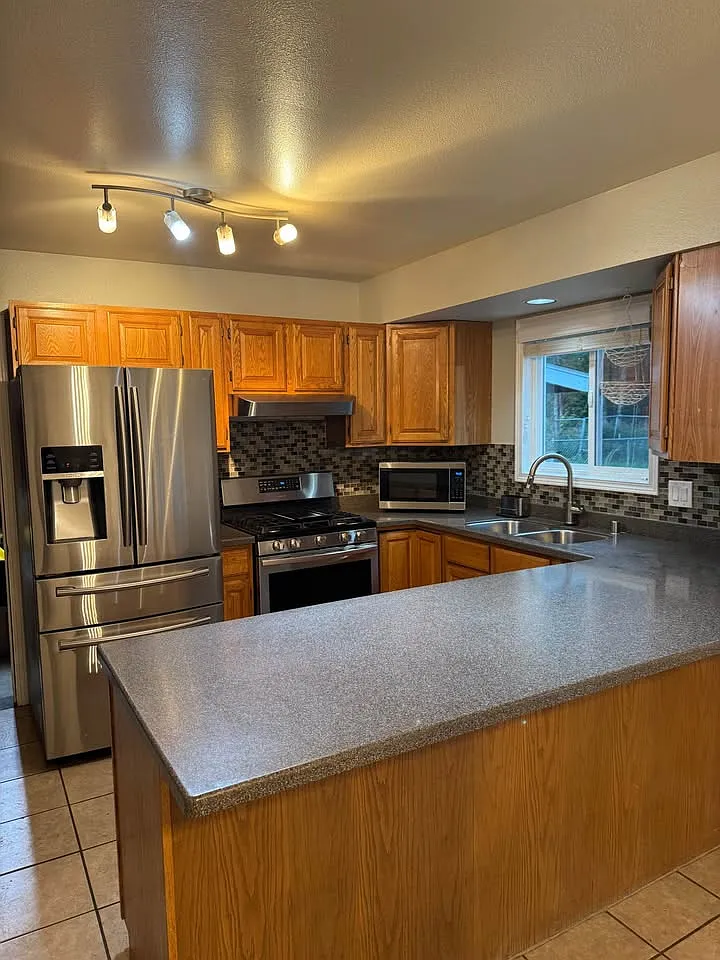3 bed, 2.5 bath, 1575 sqft, $2,900 — Photo 1