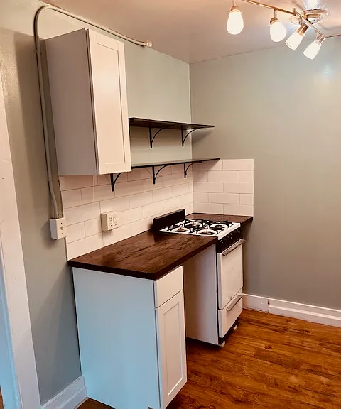 21 N Chestnut St — Photo 12