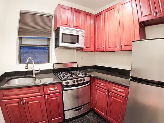 Rented by Urban Real Estate Inc | media 3