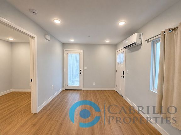 5th image of 3079 Martin Ave Unit F