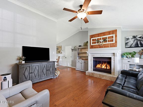 5th image of 2237 Quail Hollow Rd