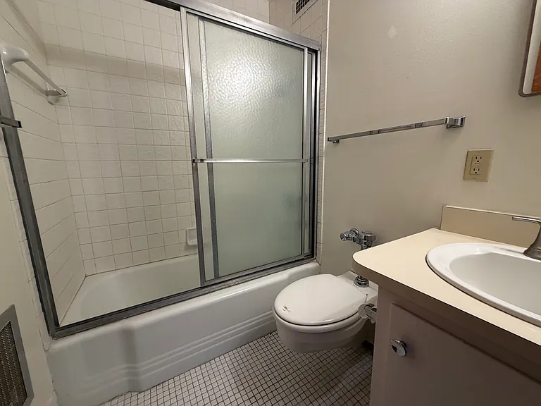 180 Dakota Ave #53 — Photo 5
