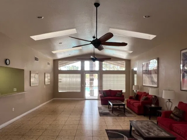 2817 Mill Point Dr — Photo 37