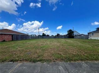 321 Llama Dr, Arabi, LA 70032