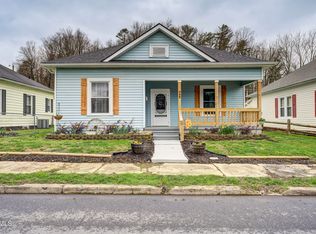 422 Opekiska St, Erwin, TN 37650