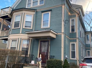 9 Ocean Ter APT 1, Lynn, MA 01902