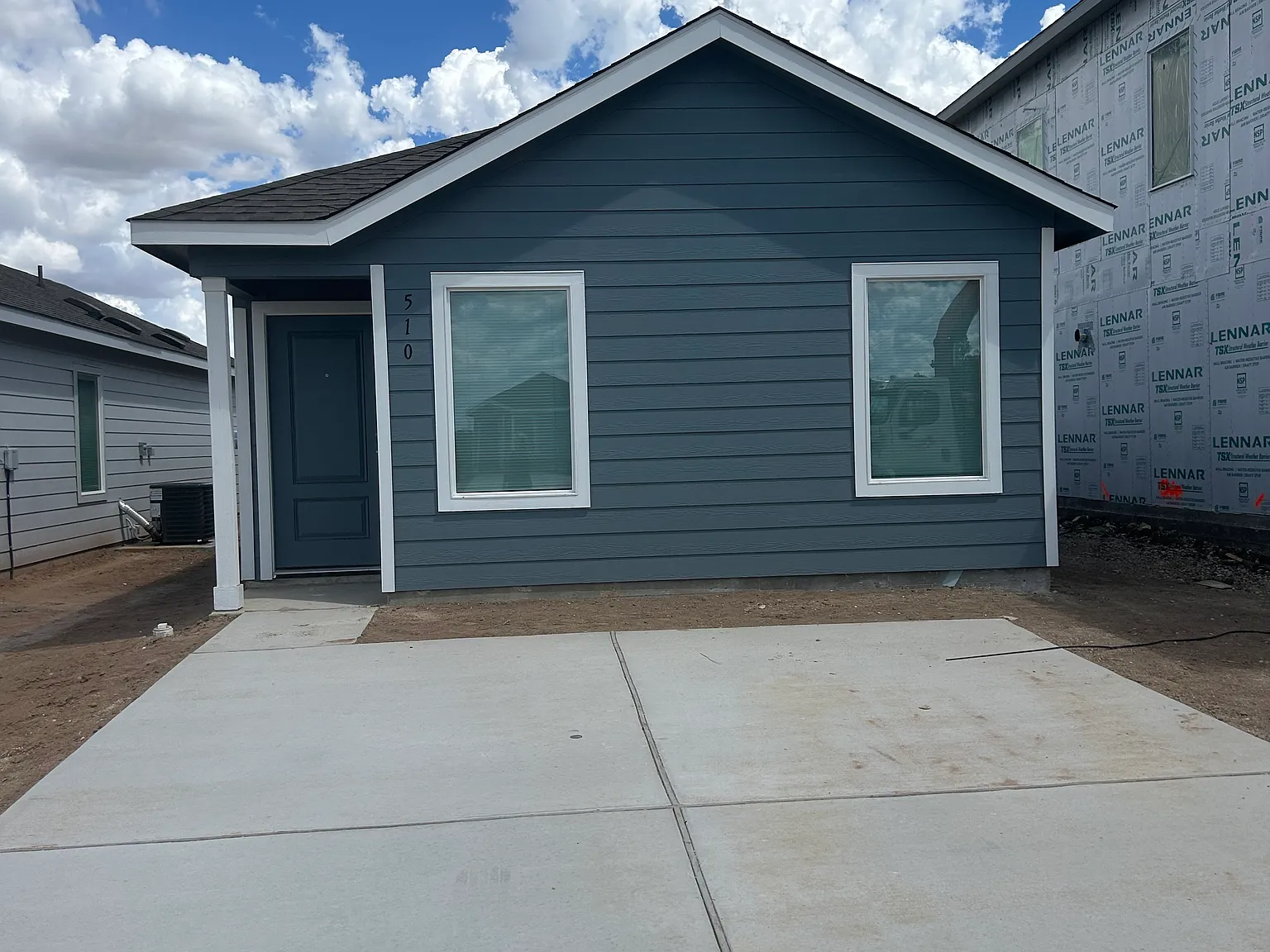 3 bed, 1192 sqft, $1,600 — Photo 4