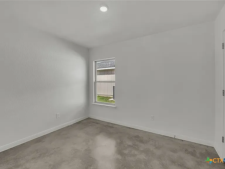 904 Cherry Laurel Ln #B — Photo 9
