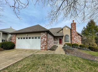 3655 E Cromwell Ln, Springfield, MO 65802