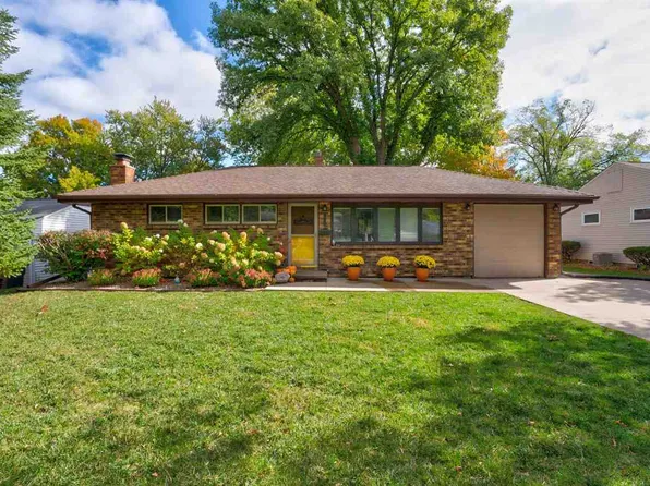 1410 Franklin St, North Liberty, IA 52240