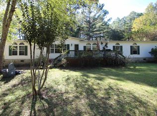 327 Johnson Ln, Loris, SC 29569