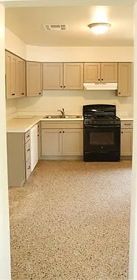 2 bed, 1.0 bath, 778 sqft, $1,450 — Photo 3