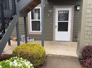 1601 Deermouse Way, Hendersonville, NC 28792