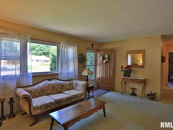 3rd image of 5704 N Terrace Ct #1