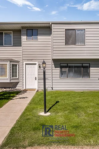 1117 Booth Dr Photo 1