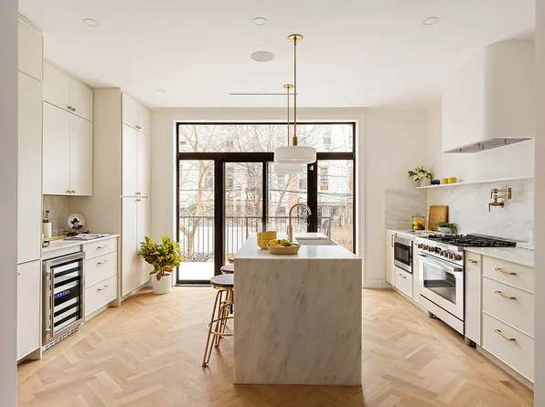 131 Weirfield St, Brooklyn, NY 11221