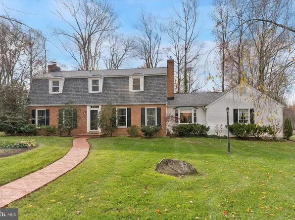 101 Sorrel Dr, Wilmington, DE 19803