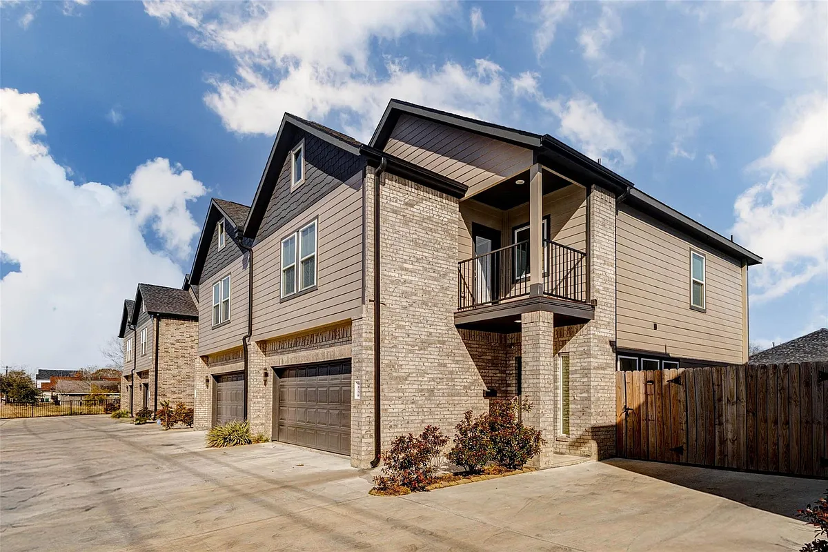 Building Photo - 4677 Bellfort St #B