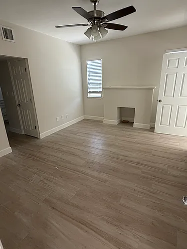2151 Lakeview Dr #1 Photo 1