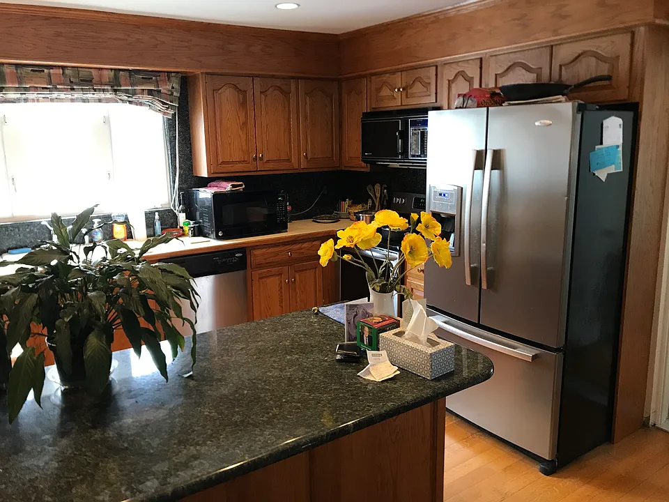 109 Dartmouth St #2
