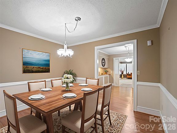 3rd image of 2526 Goldmine Rd
