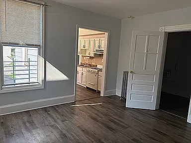 2 bed, $2,000 — Photo 2