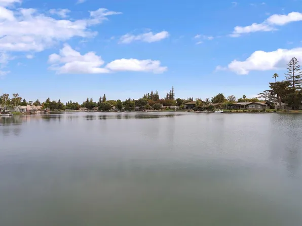 6620 Embarcadero Dr, Stockton, CA 95219