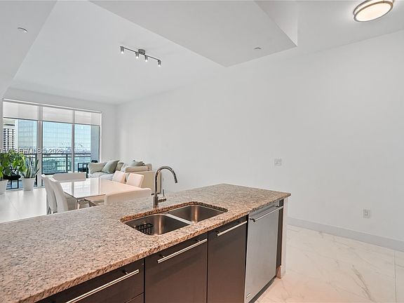 5th image of 950 Brickell Bay Dr APT 4101