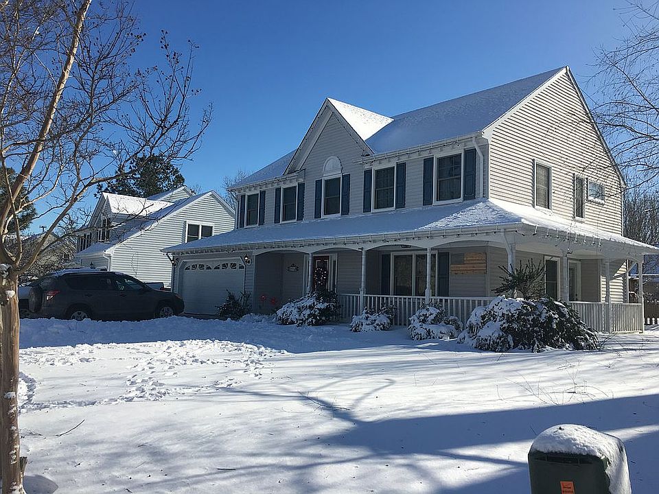 2nd image of 1841 Chestwood Dr