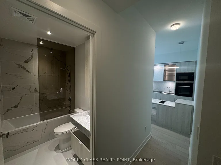 11 Yorkville Ave #4705 — Photo 5
