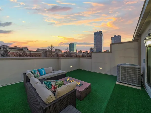 709 E 1st St, Fort Worth, TX 76102