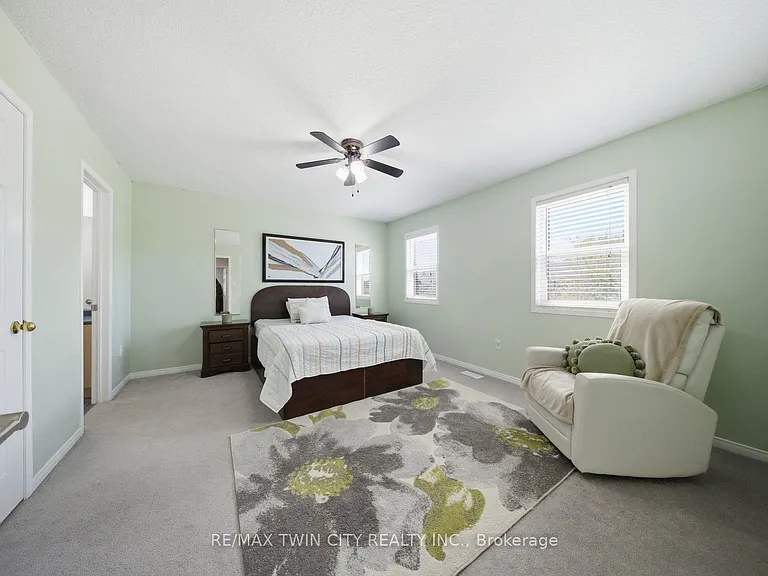 20 Webb Ave #UPPER — Photo 18