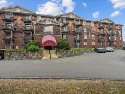 1190 Charles St APT 7, North Providence, RI, 02904