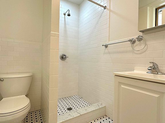 5th image of 415 E 64th St APT 2J