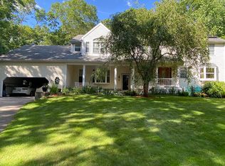 11 Fox Ct, South Kingstown, RI 02879