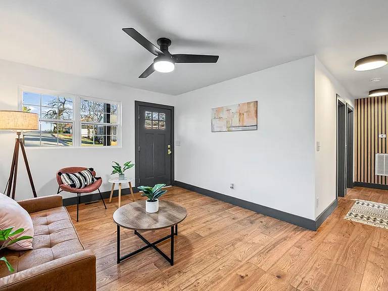 610 Ford St — Photo 5