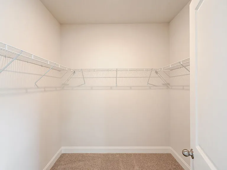 1290 Ainsworth Aly #1 — Photo 27
