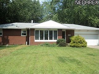 1st image of 174 Longview Dr
