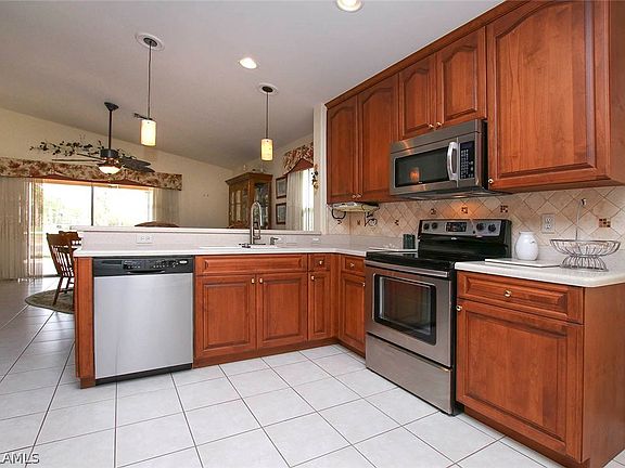 4th image of 13821 White Gardenia Way #S
