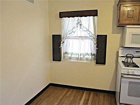5th image of 1604 Saint Johns Dr