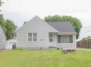 3113 26th St, Des Moines, IA 50310