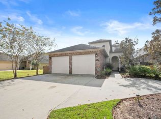 21179 Waterfront East Dr, Maurepas, LA 70449