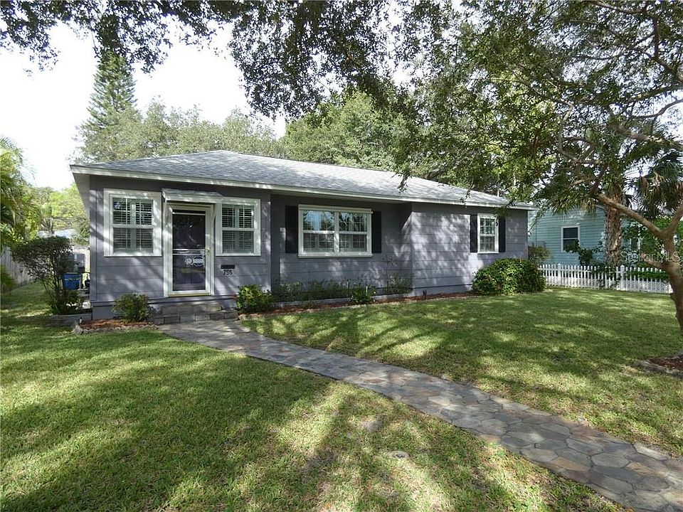 1st image of 755 39th Ave NE
