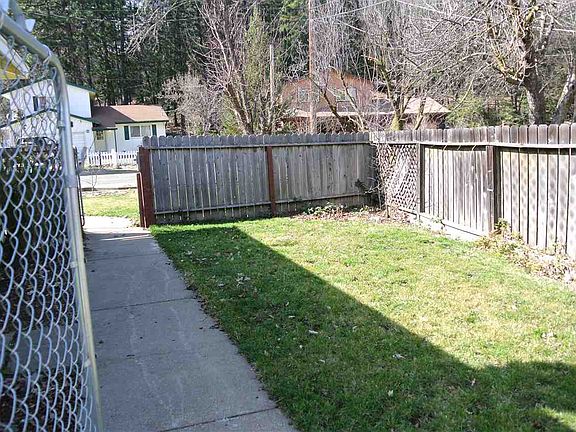 5th image of 120 Sugarpine Dr