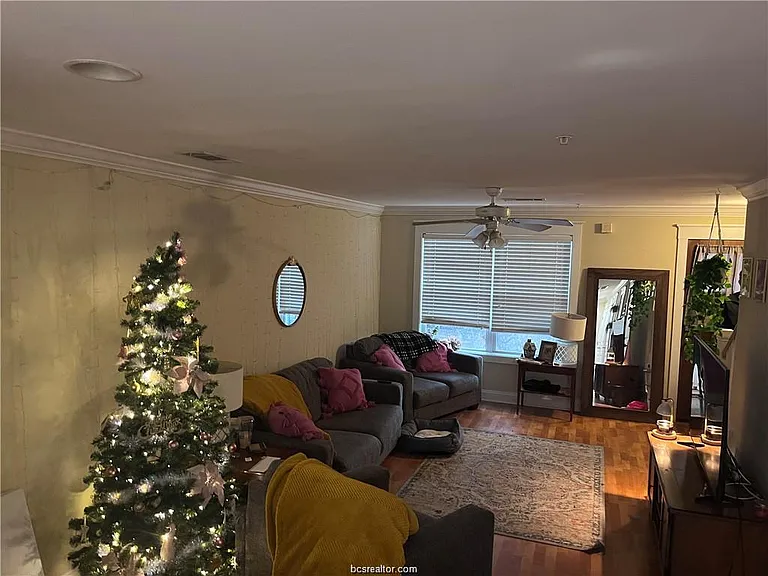 1725 Harvey Mitchell Pkwy S #1732 — Photo 2