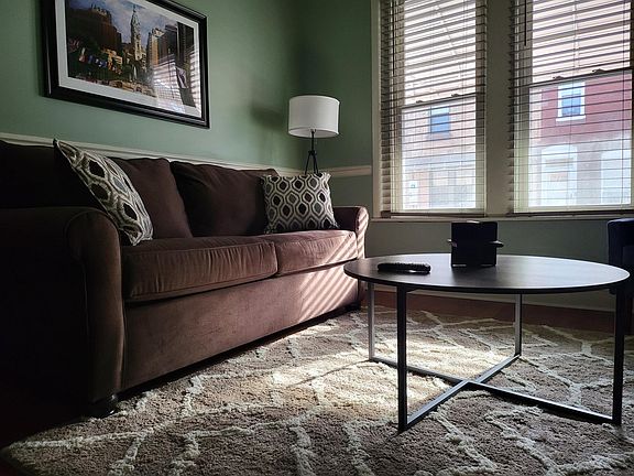 2nd image of 1817 Mifflin St Floor 1